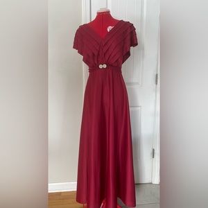 1970s Burgundy VTG Pleated Maxi Dress / Semi Formal Gown W Rhinestone Belt